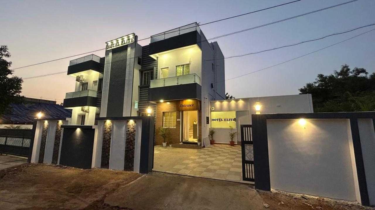 Oyo Hotel Elite Chandrapur Exterior foto