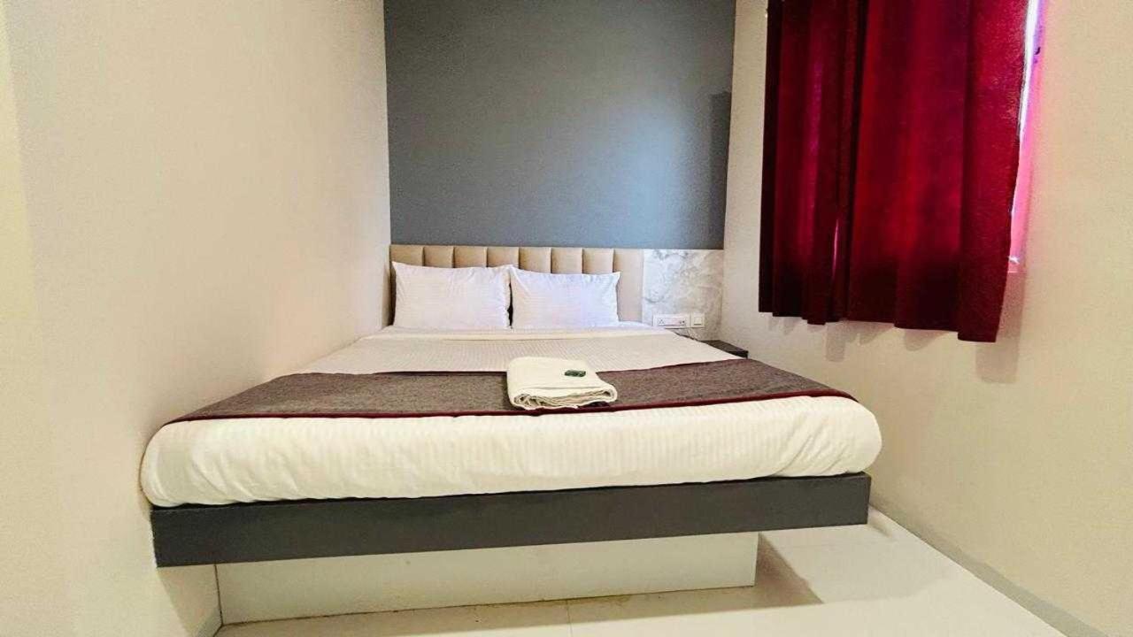 Oyo Hotel Elite Chandrapur Exterior foto